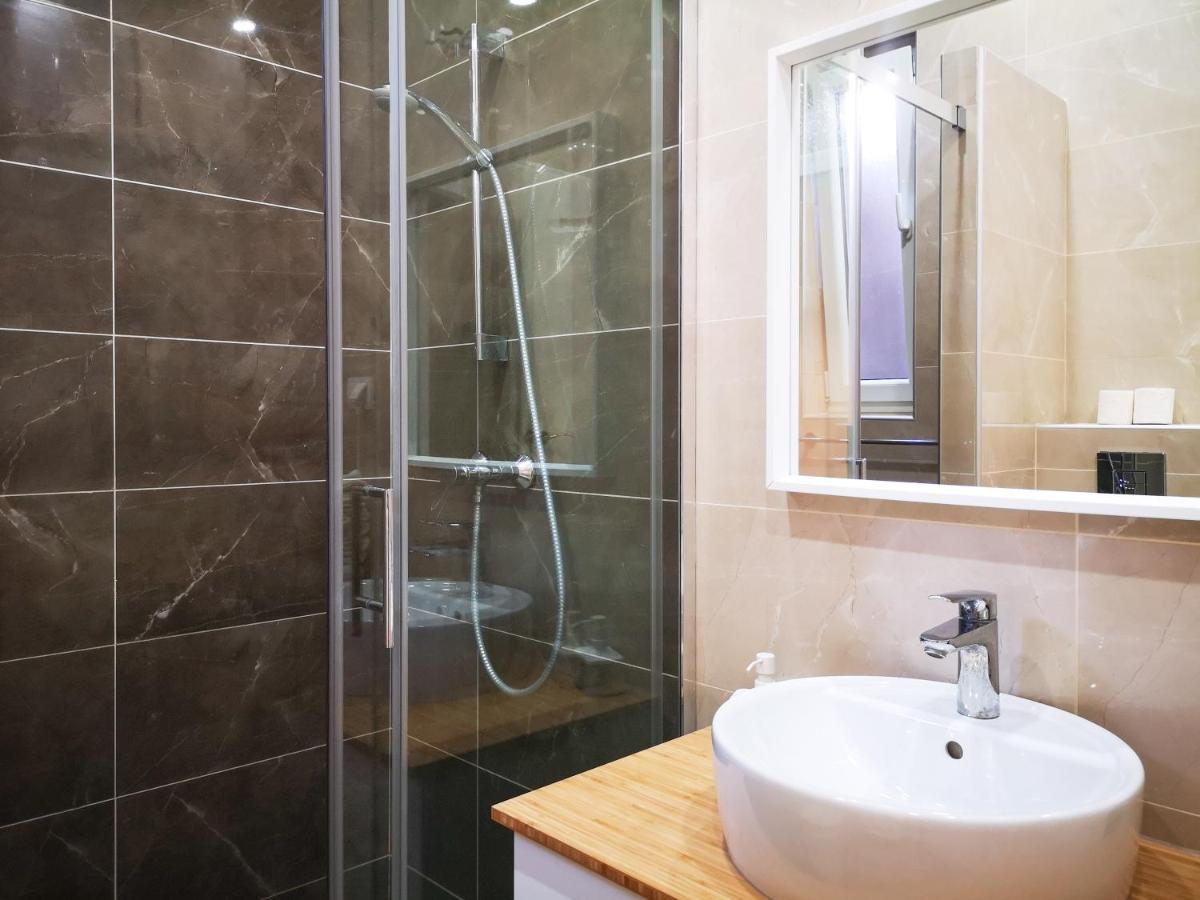 Filinhome Stefanovica Suite 8 Novi Sad Extérieur photo